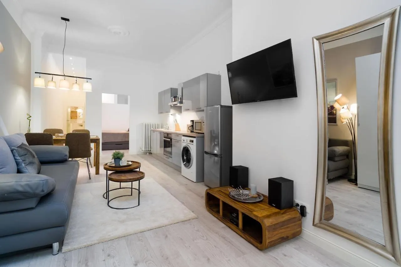 The Lohmeyerstr Vh Links, 2 Bedroom Up To 6 People 柏林 公寓